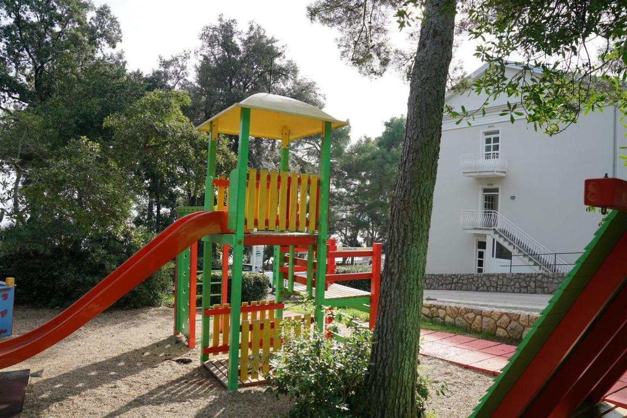 Sesar Apartments Krk - No. 1 Iva Крк Екстер'єр фото